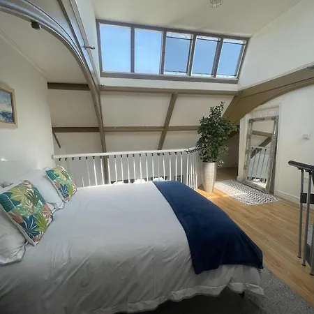 Unique Loft Сент-Остел